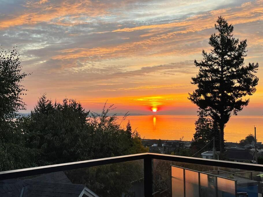 Sunrise Escape - Close To The Beach! Victoria Bagian luar foto
